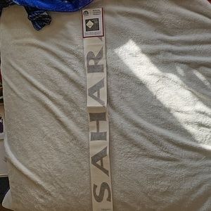 Jeep Sahara hood decals.